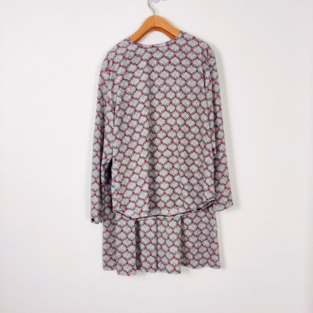 Vintage Pantman Women's Skirt and Jacket Set Size 14 Silver Red Academia Office